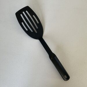 Pampered Chef Slotted Spatula Turner Nylon 12.5" Black USA Made Kitchen Utensil